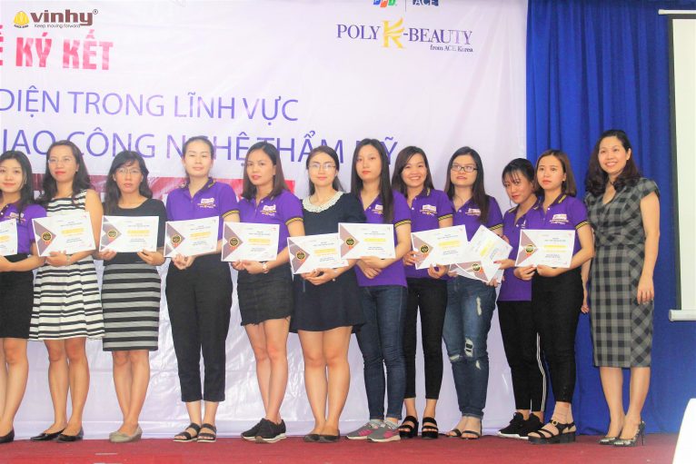 hoc-vien-poly-k-beauty-duoc-cap-chung-nhan-tham-gia-huan-luyen-hipro-sau-su-kien-44-1