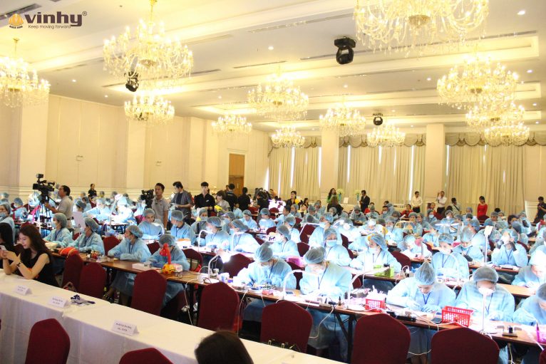 vinhy-com-thiet-bi-tham-my-cong-nghe-cao-cua-my-han-quoc-chau-au-1-1