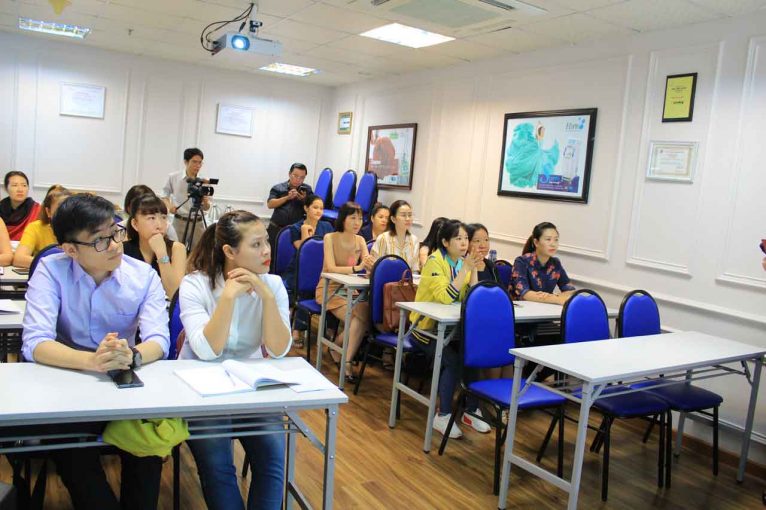 chao-mung-hoc-vien-khoa-laser-6-tham-my-chuyen-nghiep-5-1