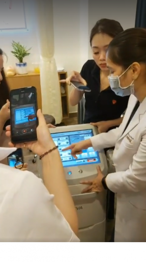 huan-luyen-nang-co-xoa-nhan-bang-cong-nghe-rocket-ultrasound-cho-tap-doan-viet-my-77