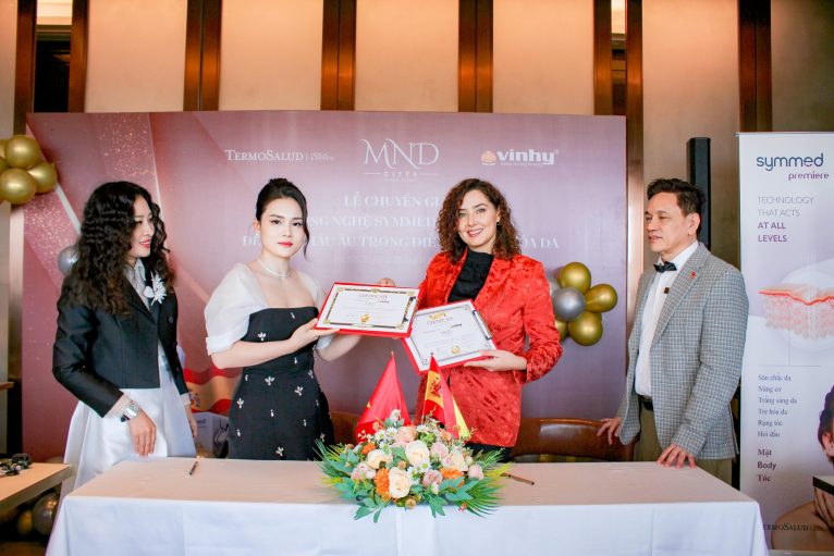 buoi-le-chuyen-giao-cong-nghe-symmed-premiere-cho-mnd-citta-laser-1